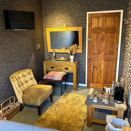 Shropshire Guestroom Seisdon Dış mekan fotoğraf
